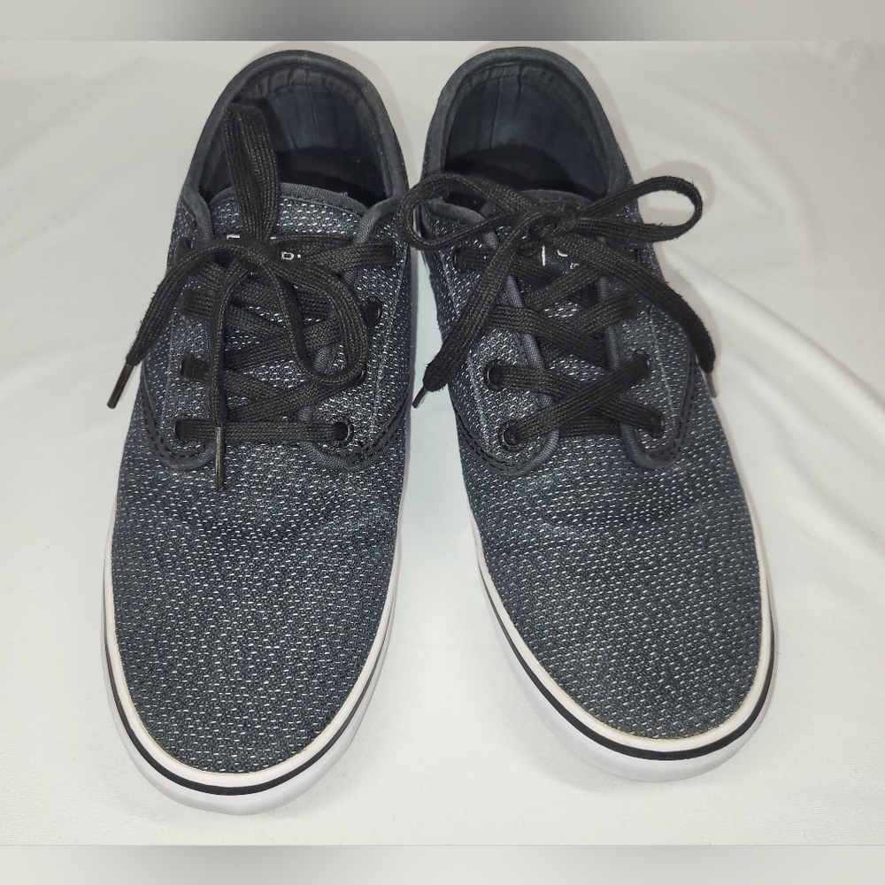 Globe Men's Low-Top Lace-Up Sneakers in Black